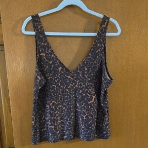 Beyond Yoga Leopard Print V-Neck Women's Top